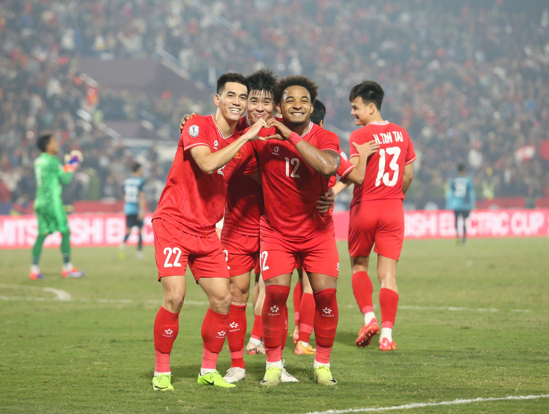 Xuân Son tỏa sáng rực rỡ, tạo cơn sốt AFF Cup 2024