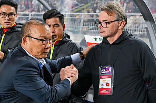 HLV Park Hang-seo thẳng thắn: ‘Tôi và ông Troussier không giống nhau’