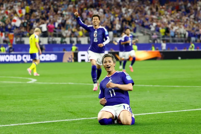 Nhật Bản, Thụy Điển dắt tay nhau vào vòng 32 đội World Cup