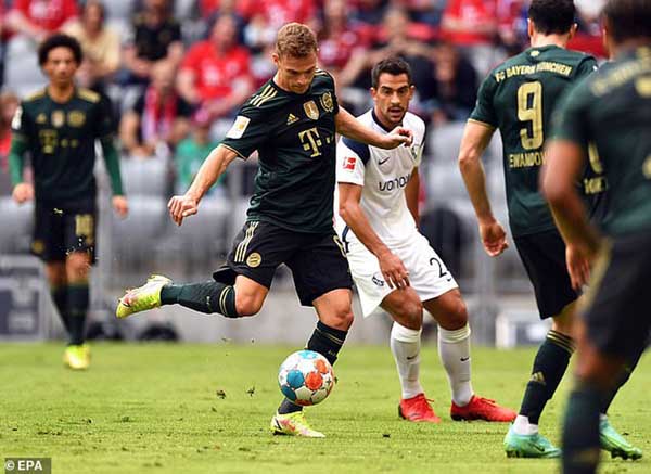 Thắng đậm Bochum 7 bàn, Bayern Munich dẫn đầu Bundesliga