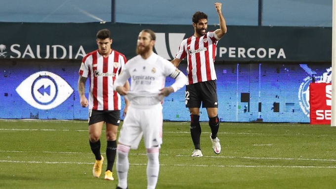 Bilbao đá Real khỏi Siêu Cup