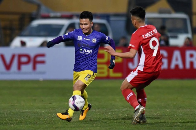 Vòng 1 V-League 2021: HLV Kiatisuk đối đầu ngôi sao Daisuke Matsui