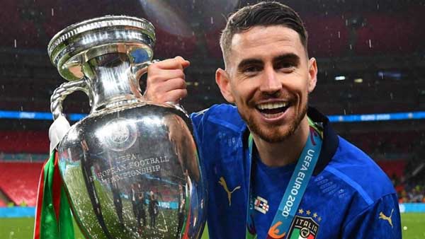 Jorginho đoạt giải cầu thủ hay nhất của UEFA